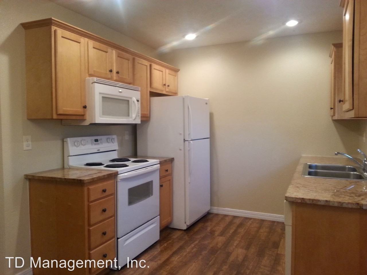 2005 E Jay St - Photo 3 of 24