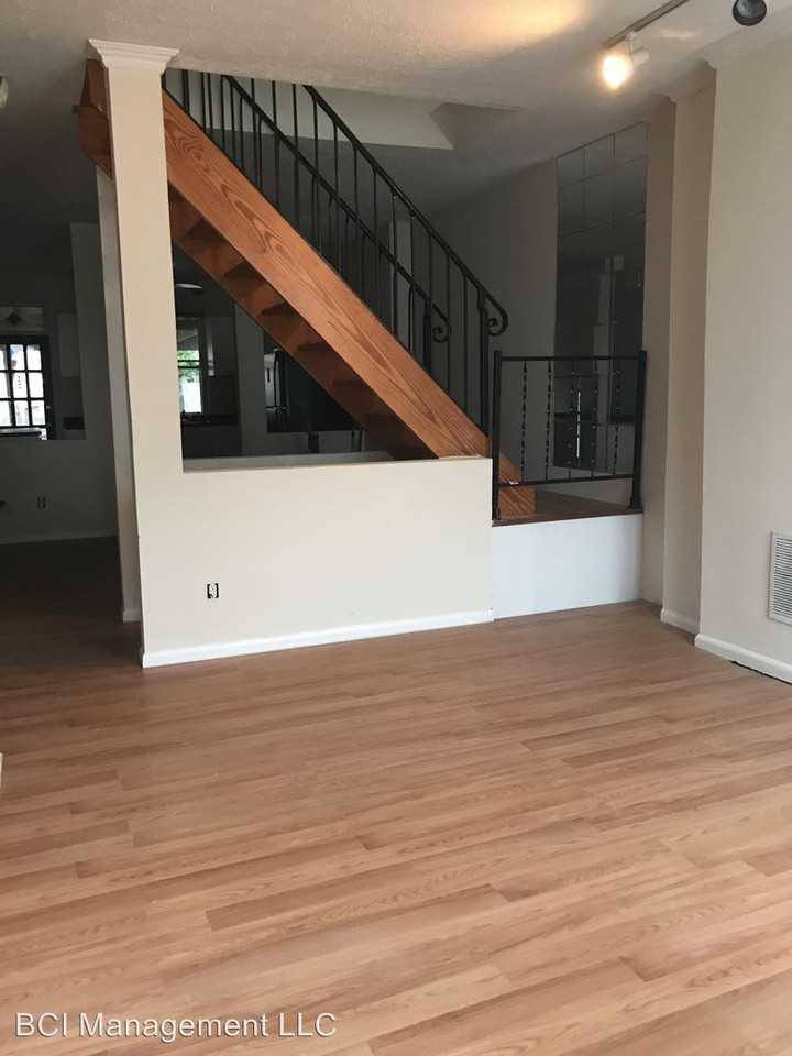 1458 Stevenson St - Photo 3 of 10