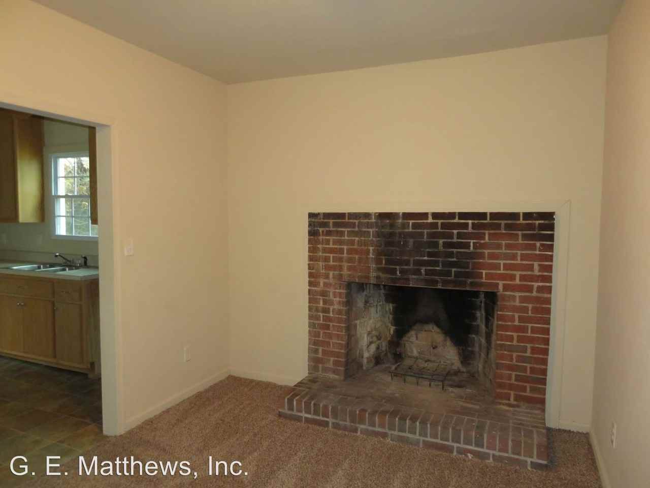 528 W Main St - Photo 2 of 9