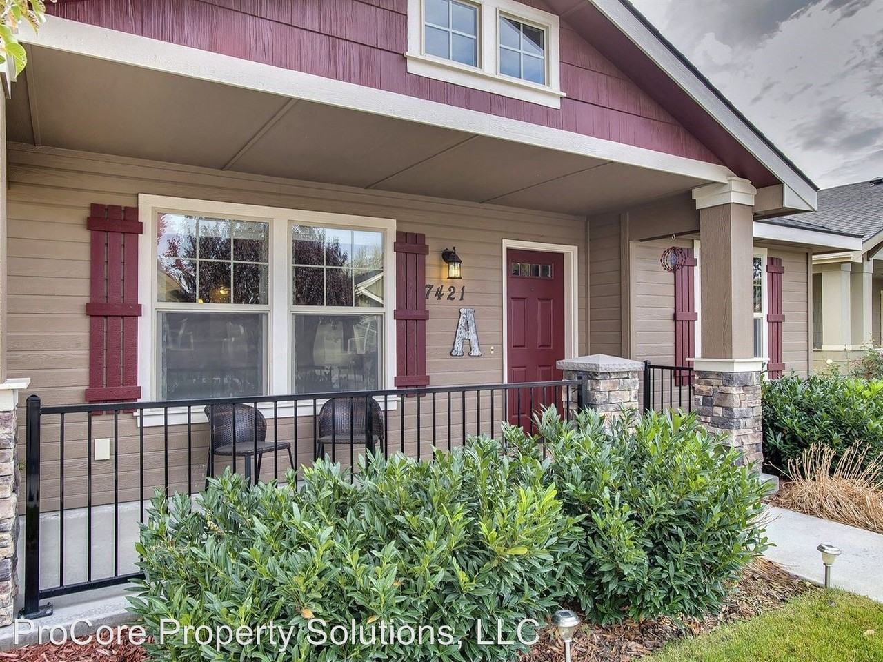 7421 W Baron Ln - Photo 3 of 22