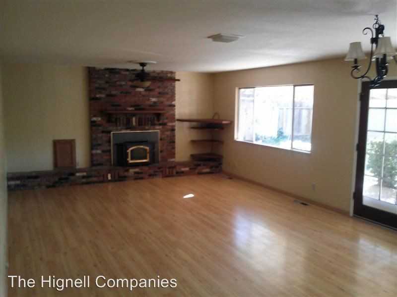 681 Terrace Dr - Photo 3 of 12