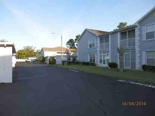 7721 Hillside Ct - Photo 3 of 17