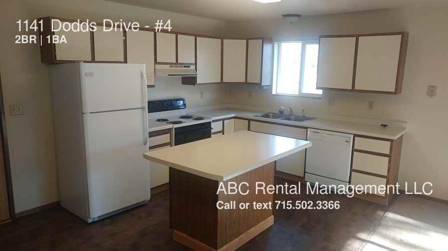 1141 Dodds Dr #4 - Photo 2 of 8