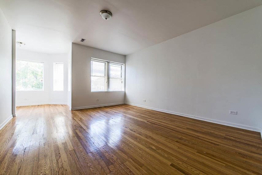 8040 S Vernon Ave - Photo 2 of 5