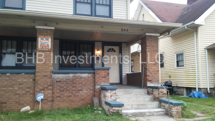 607 N Oxford St - Photo 2 of 11