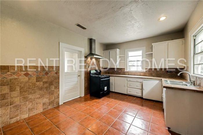 3609 St Louis Ave - Photo 3 of 21