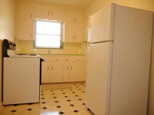 1201 17th Ave N #4 - Photo 3 of 10