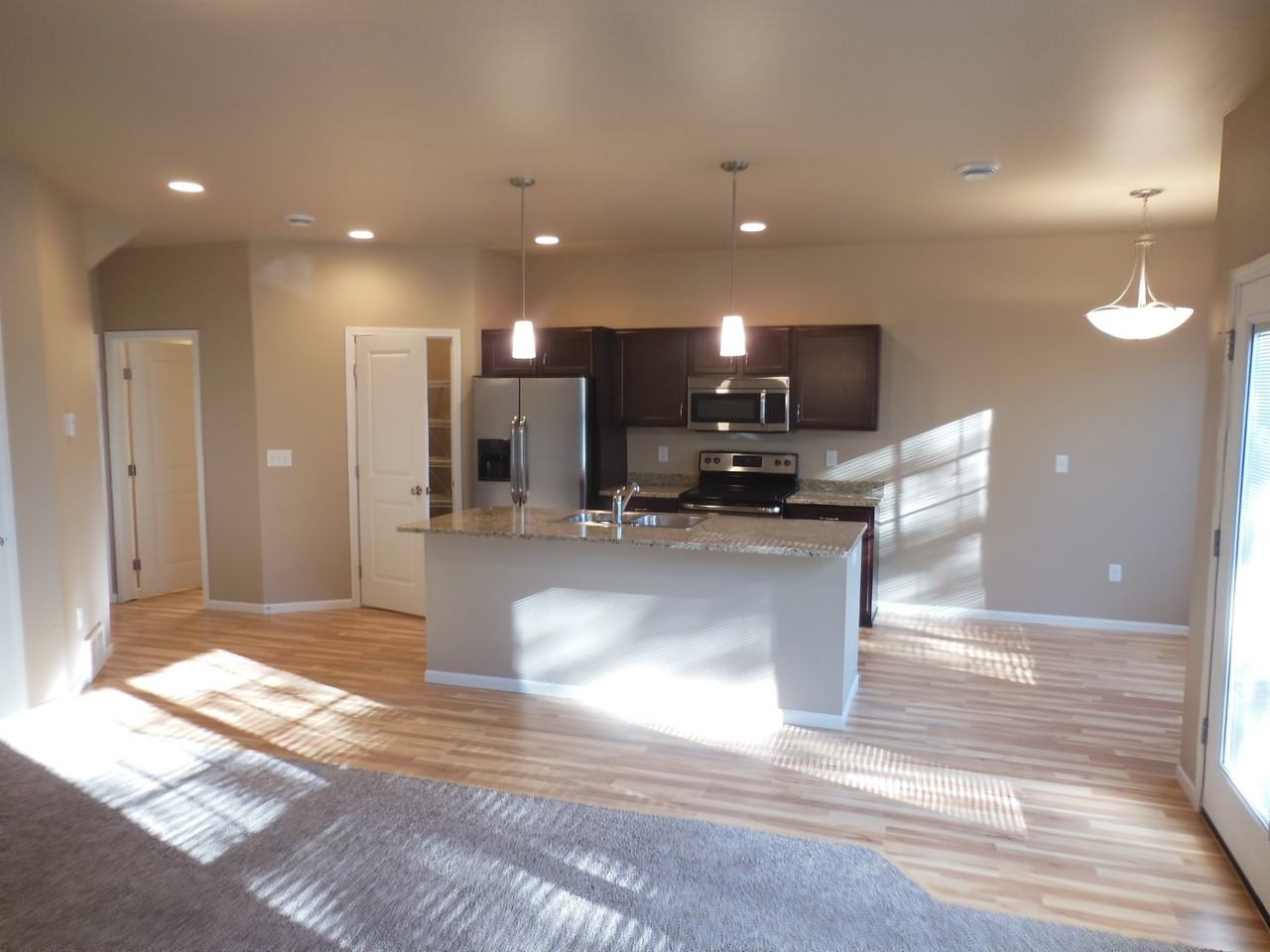 Diamond Creek Townhomes - Photo 3 of 13