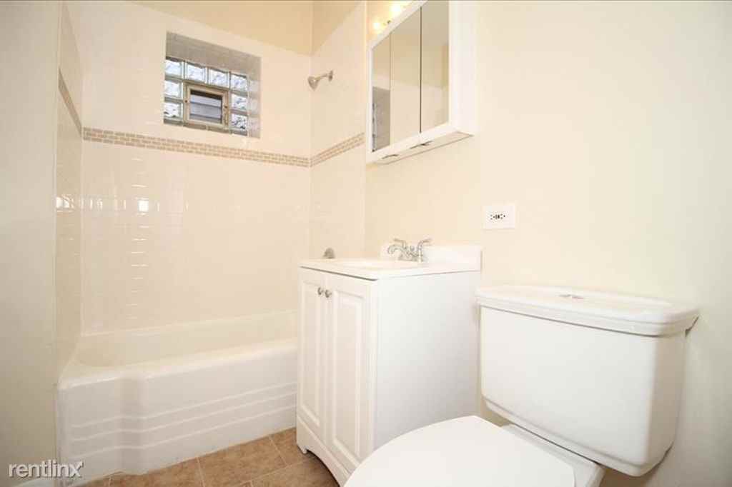 1607 W. Berteau - Photo 2 of 5