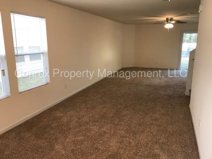 139 Sedgewick Dr - Photo 2 of 19