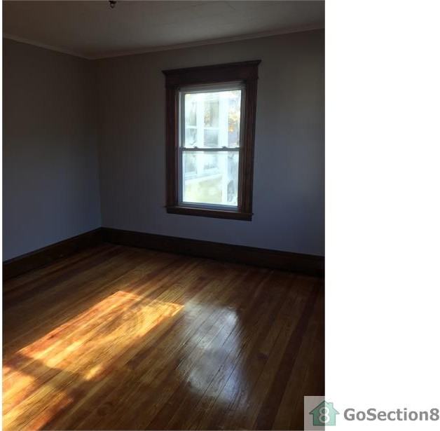 5 Burton St #2L - Photo 2 of 14