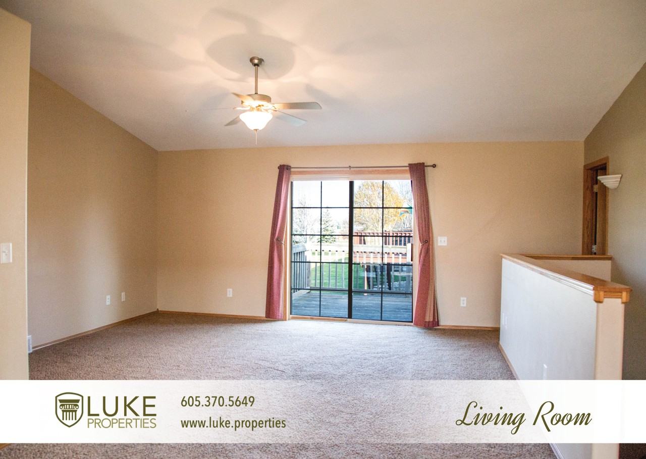 3300 S Alpine Ave - Photo 2 of 15