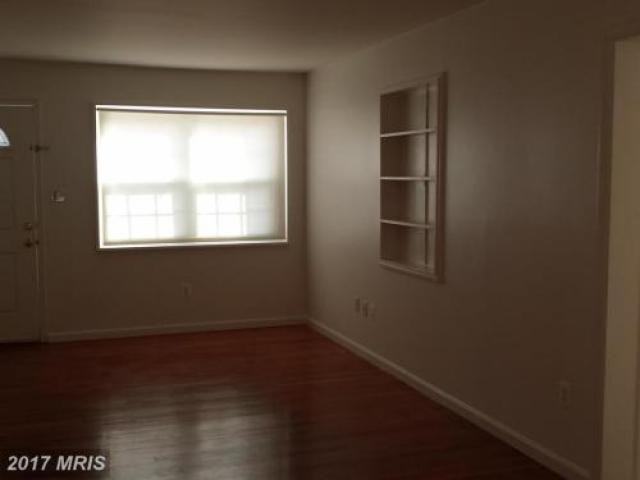 7402 Lisle Ave - Photo 2 of 5