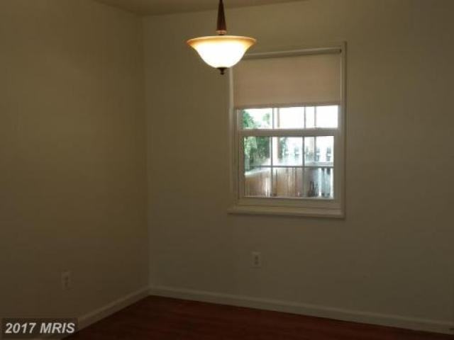 7402 Lisle Ave - Photo 3 of 5