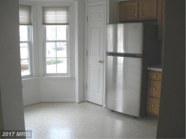 104 Frazer Dr - Photo 2 of 6