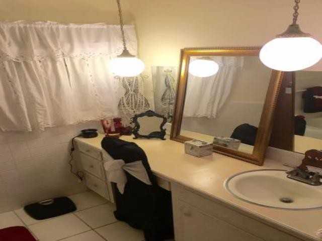 400 N Cherry St - Photo 3 of 6