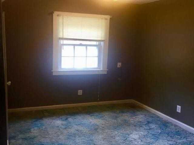 820 N Washington St - Photo 2 of 5