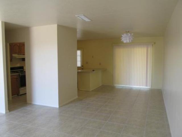 121 W 11th St - Photo 2 of 6