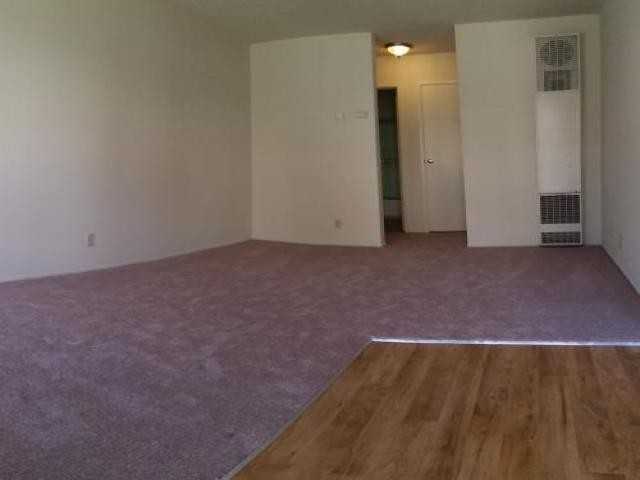 260 N Capitol Ave - Photo 3 of 6