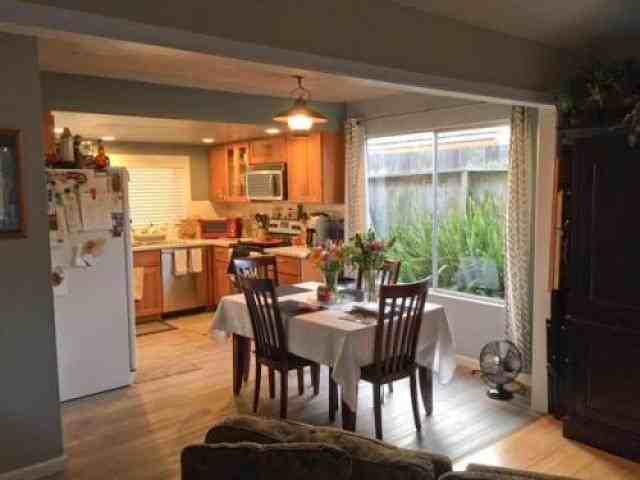 1523 Hawser Ln - Photo 2 of 6