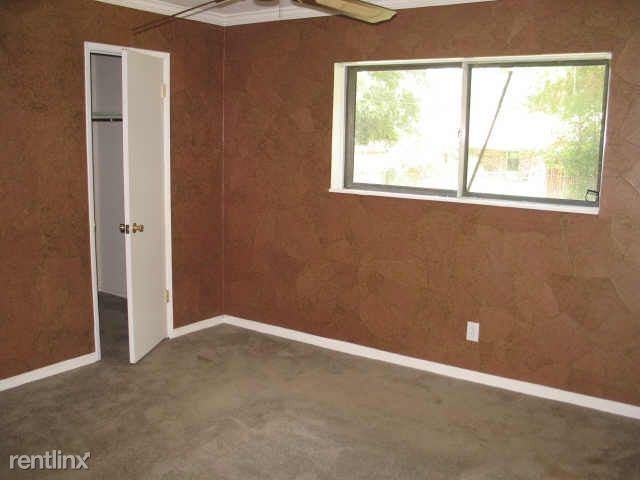 611 Hillcrest St - Photo 3 of 6