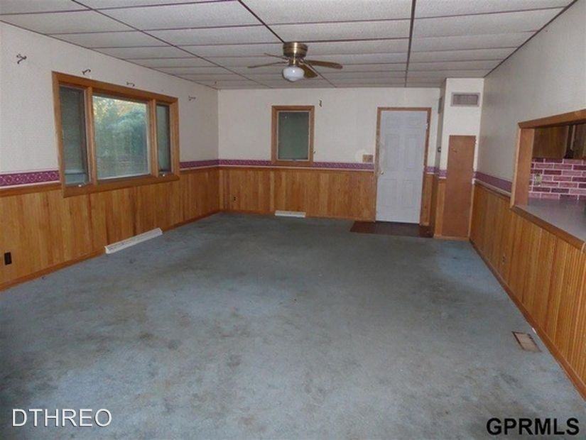 185 N 8th St - Photo 3 of 5