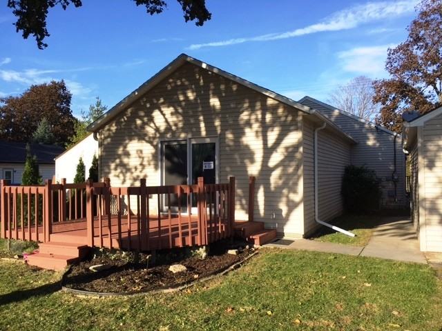 718 N Church St - Photo 2 of 12