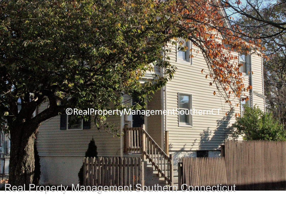 130 Sedgewick Ave - Photo 2 of 15