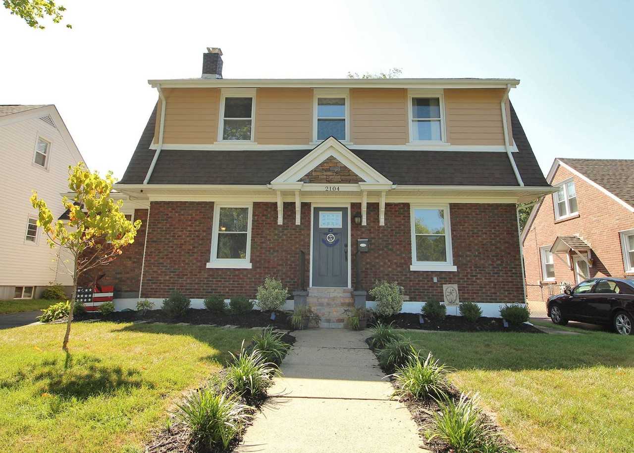 2104 Lancashire Ave - Photo 2 of 50