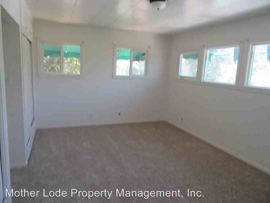 174 Barretta Street A & B - Photo 3 of 15