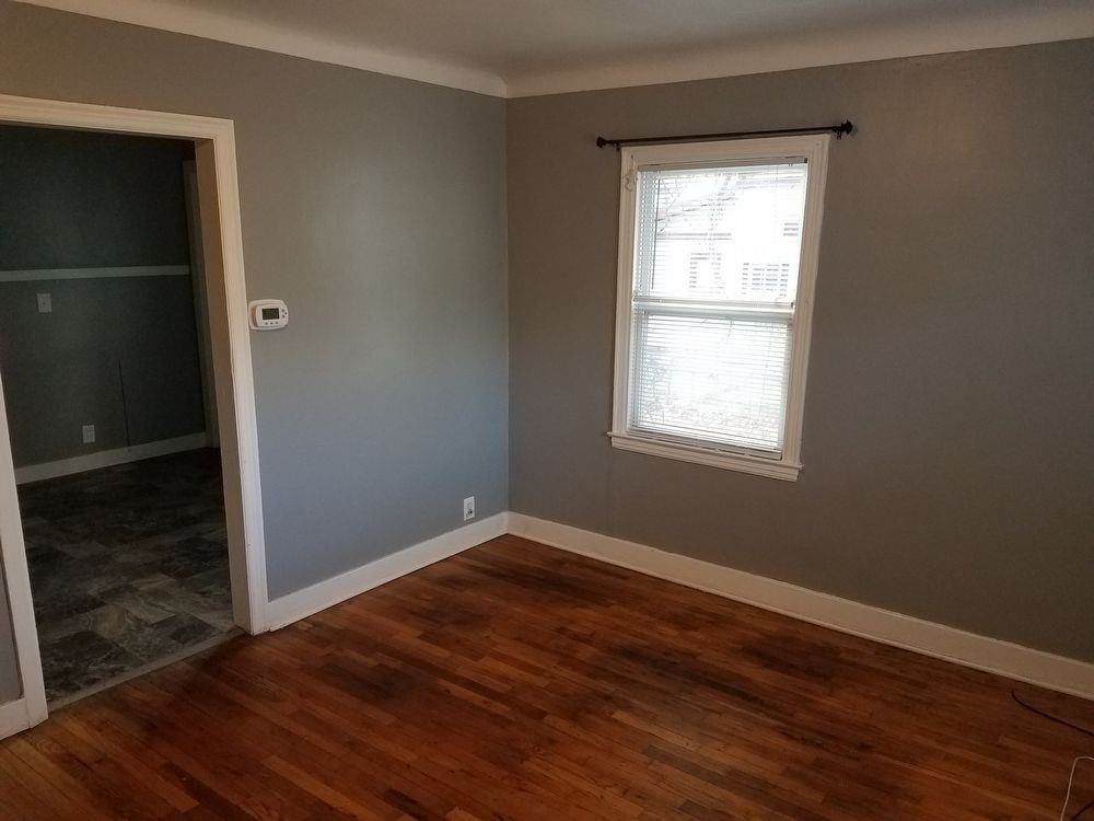 650 Oakdale St SE - Photo 2 of 6