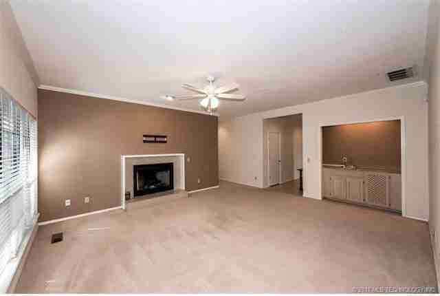 7731 S Canton Ave - Photo 2 of 10