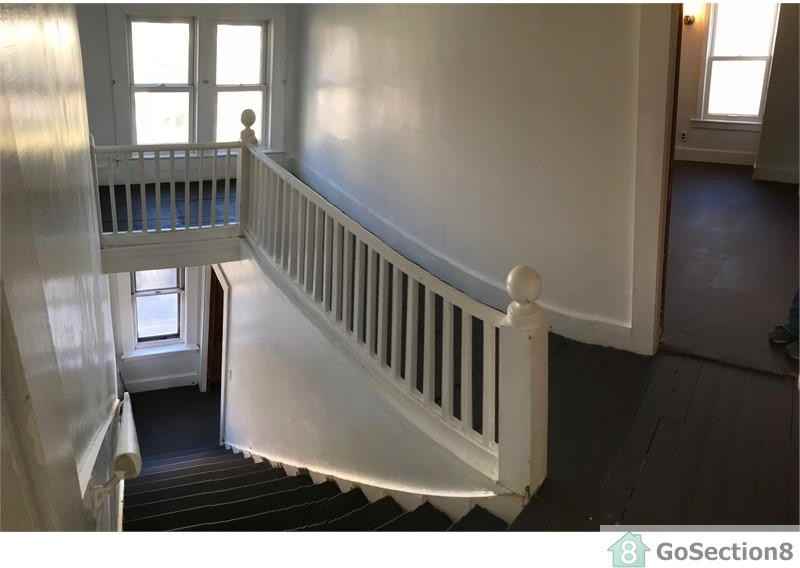 28 New King St - Photo 3 of 5