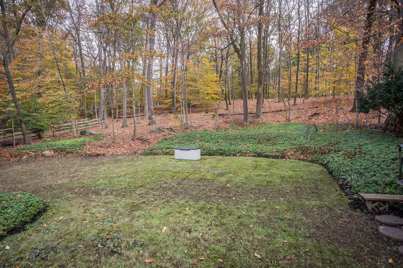 6920 Upper York Rd - Photo 3 of 25