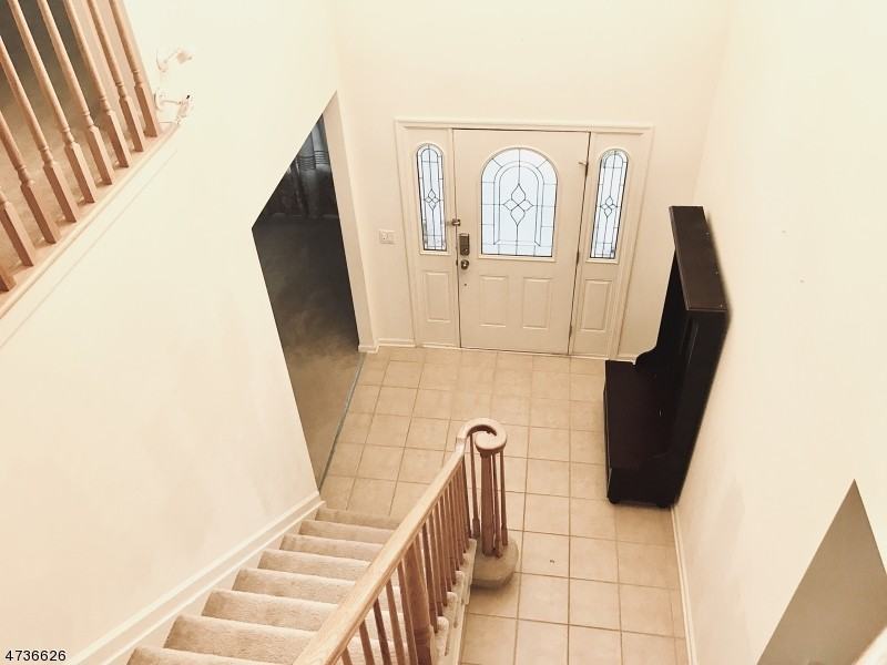 107 Willocks Cir - Photo 3 of 24