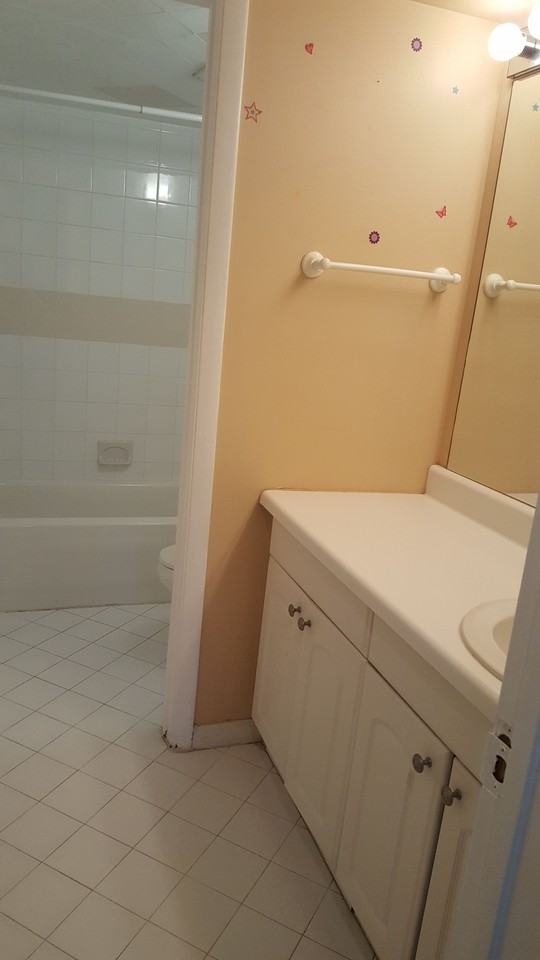4116 NW 88th Ave - Photo 3 of 3