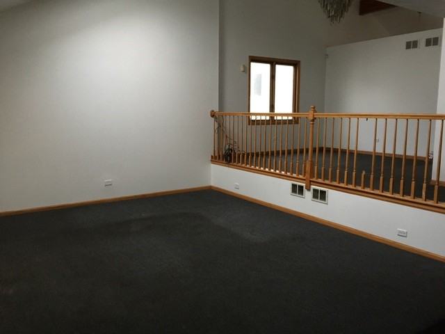 16418 Spaulding Ave - Photo 2 of 8