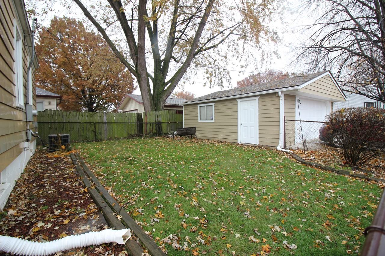 15951 Dasher Ave - Photo 2 of 15