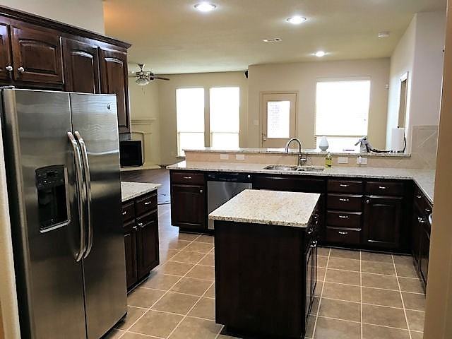 1401 Elkford Ln - Photo 2 of 9