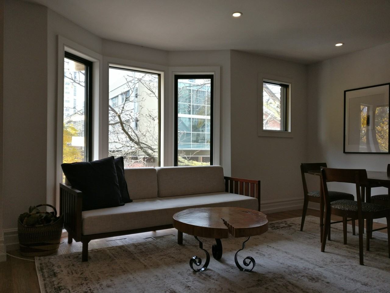 331 Mutual Street - Photo 3 of 16