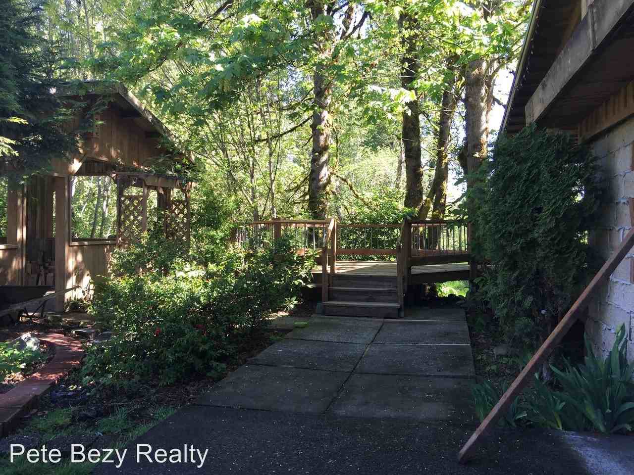 170 Mulford Rd - Photo 3 of 24