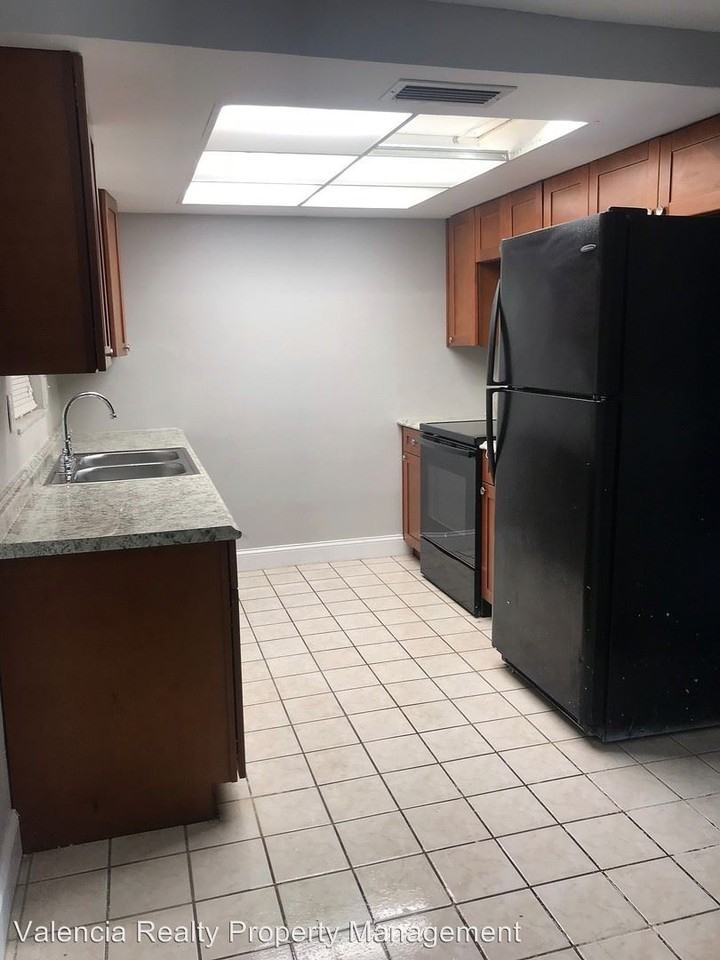 6105 2nd Ave - Photo 2 of 9