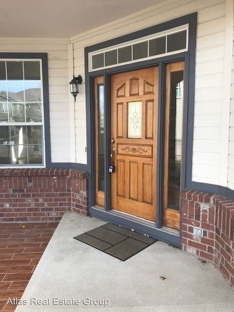 6416 Russell Way - Photo 2 of 8