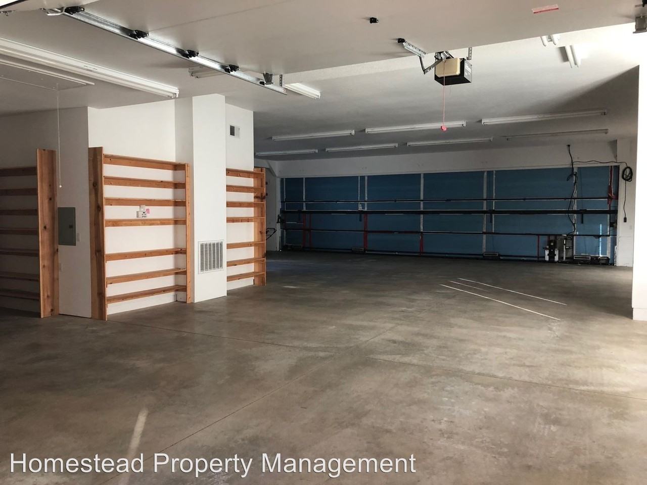 670 Airport Way - Photo 2 of 25