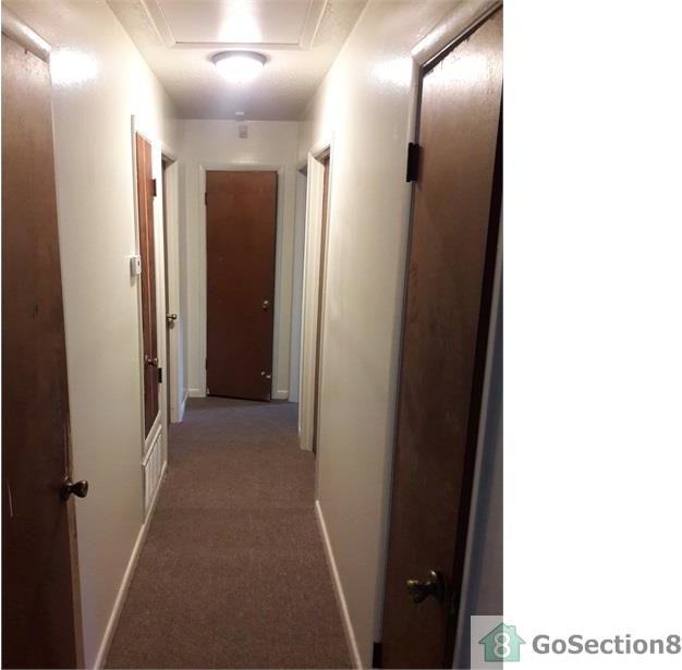 1612 Northview Dr - Photo 2 of 9