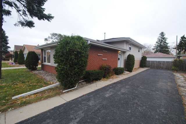 7939 Mason Ave - Photo 2 of 9