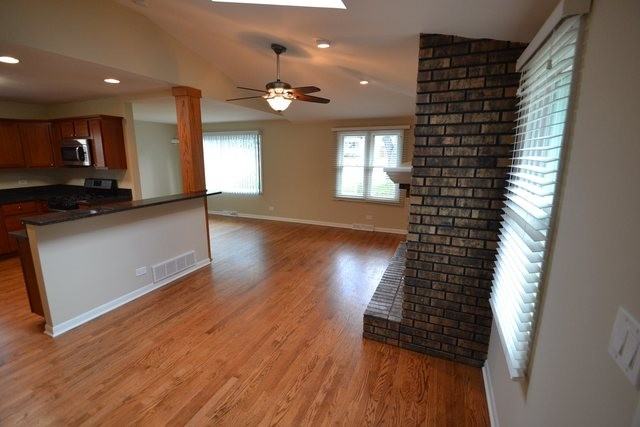 108 S Kenilworth Ave - Photo 2 of 9