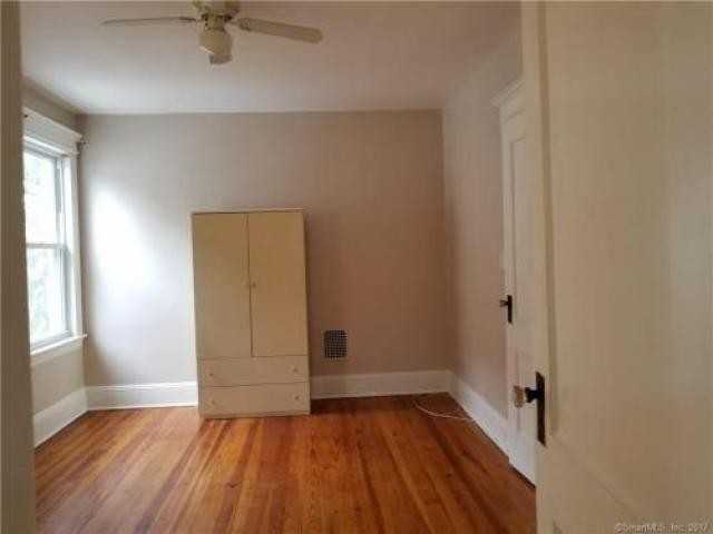 374 Ezra St - Photo 2 of 6