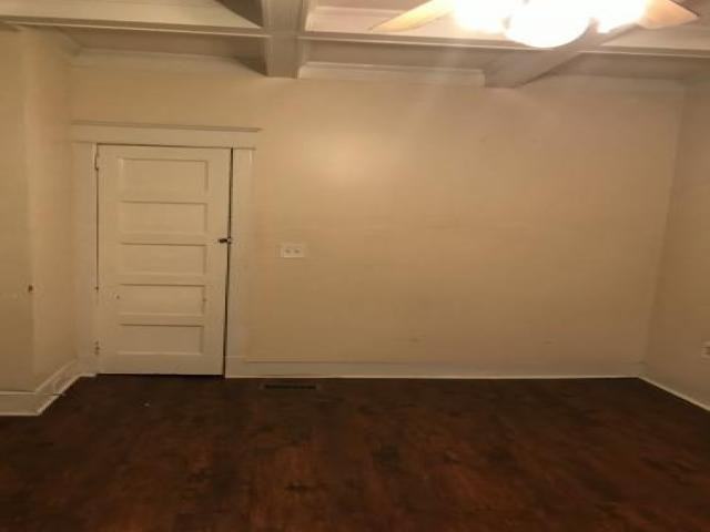 401 W 25th St - Photo 3 of 6