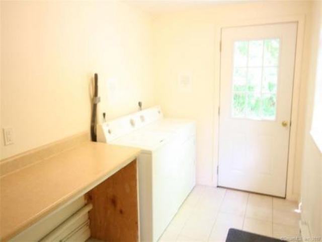 204 Westbrook Rd - Photo 2 of 6